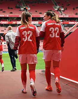 Arsenal Women V Manchester United Women 2025-26 Prints: Arsenal v Manchester United - Barclays Women's Super League