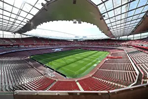 Arsenal v Olympique Lyonnais - Pre-Season Friendly