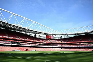 Arsenal v Olympique Lyonnais - Pre-Season Friendly