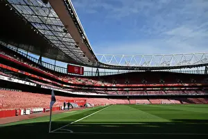 Arsenal v Olympique Lyonnais - Pre-Season Friendly