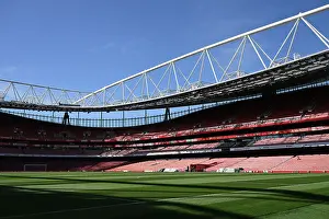 Arsenal v Olympique Lyonnais - Pre-Season Friendly