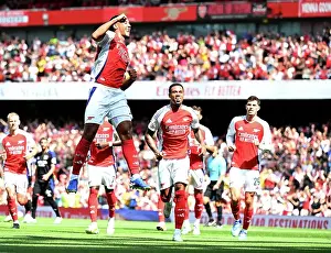 Arsenal v Olympique Lyonnais - Pre-Season Friendly