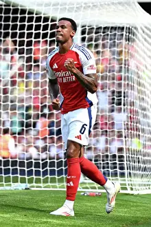 Arsenal v Olympique Lyonnais - Pre-Season Friendly