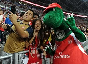 Arsenal v Singapore XI Collection: Arsenal v Singapore XI: Barclays Asia Trophy