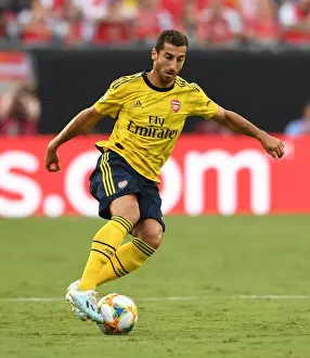 Arsenal vs. ACF Fiorentina: Henrikh Mkhitaryan in Action at 2019 International Champions Cup, Charlotte