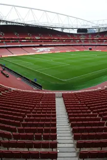 Arsenal vs AFC Bournemouth: Premier League Clash at Emirates Stadium, 2016/17