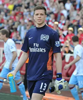 Arsenal vs Aston Villa: Premier League Showdown at Emirates Stadium (2011-12)