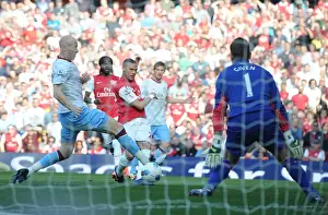 Arsenal vs Aston Villa: Premier League Showdown at Emirates Stadium, March 2012