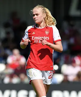 Arsenal vs Aston Villa: Title Decider Showdown in FA Women's Super League at Meadow Park