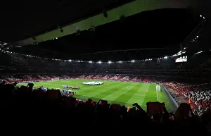 Arsenal V Bayern Munich 2015/16 Prints: Arsenal vs. Bayern Munich: Emirates Stadium - UEFA Champions League Showdown (2015)