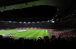 Arsenal V Bayern Munich 2015/16 Prints: Arsenal vs. Bayern Munich: Emirates Stadium - UEFA Champions League Showdown (2015)