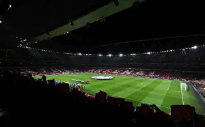 Arsenal V Bayern Munich 2015/16 Prints: Arsenal vs. Bayern Munich: Emirates Stadium - UEFA Champions League Showdown (2015)