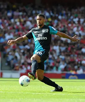 Arsenal V Boca Juniors 2011-12 Prints: Arsenal vs Boca Juniors: Exciting 2-2 Draw at the Emirates Cup - Armand Traore in Action