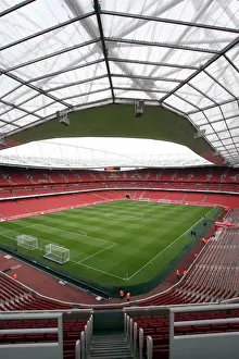 Arsenal V Bolton Wanderers - FA Cup 2006-07 Prints: Arsenal vs Bolton Wanderers: FA Cup 4th Round Tie at Emirates Stadium, London (2007)