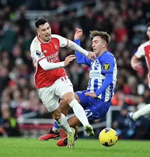 Arsenal vs Brighton: Martinelli vs Hinshelwood Battle for Possession (2023-24)