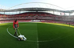 Arsenal V Burnley 2016-17 Prints: Arsenal vs Burnley: Premier League Clash at Emirates Stadium