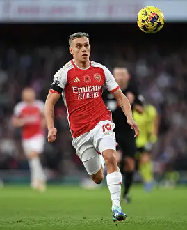 Arsenal vs Burnley: Trossard Shines at Emirates Stadium (2023-24 Premier League)