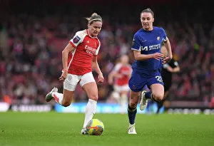 Arsenal vs. Chelsea: A Battle for Supremacy in the Barclays Women's Super League (2023-24) - Fight for Possession at Emirates Stadium