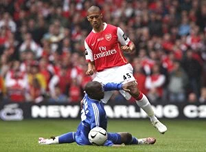 Traore Armand Collection: Arsenal vs. Chelsea in The Carling Cup Final: Traore and Diarra Clash, Arsenal 1:2 Chelsea