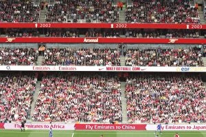 Images Dated 21st May 2007: Arsenal vs. Chelsea: FA Premiership Rivalry Ends in 1-1 Draw at Emirates Stadium (2007)