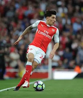 Arsenal V Chelsea 2016-17 Prints: Arsenal vs. Chelsea: Hector Bellerin's Performance at the Emirates Stadium (2016-17)
