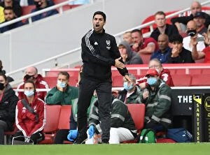 Arsenal v Chelsea 2021-22 Collection: Arsenal vs Chelsea: Mikel Arteta Leads the Gunners in 2021-22 Premier League Clash