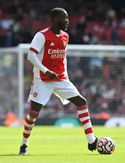 Arsenal V Chelsea - Pre Season Friendly 2021-22 Prints: Arsenal vs Chelsea: Pepe's Pre-Season Showdown at Emirates Stadium, London (2021)