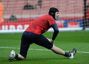 Images Dated 24th January 2016: Arsenal vs Chelsea: Petr Cech Gears Up for Premier League Showdown at Emirates Stadium (2015-16)