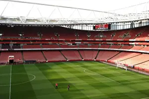 Arsenal V Chelsea 2015-16 Prints: Arsenal vs Chelsea: Premier League Clash at Emirates Stadium