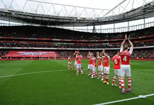 Arsenal V Chelsea 2014/15 Prints: Arsenal vs. Chelsea: Premier League Showdown at Emirates Stadium