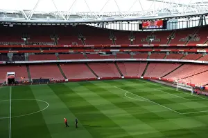 Arsenal V Chelsea 2015-16 Prints: Arsenal vs Chelsea: Premier League Showdown at Emirates Stadium, London, 2016