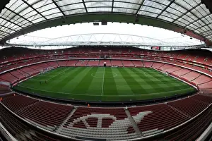 Arsenal V Chelsea 2015-16 Prints: Arsenal vs Chelsea: Premier League Showdown at Emirates Stadium