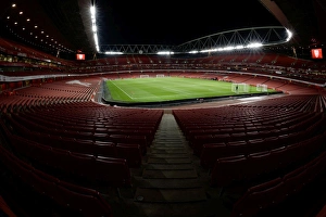 Arsenal vs Chelsea Showdown: Capital One Cup Battle at Emirates Stadium