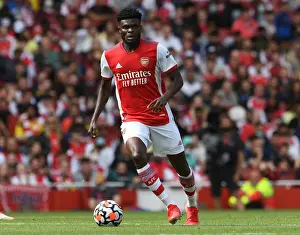Arsenal vs. Chelsea: Thomas Partey's Determined Debut at Emirates Stadium