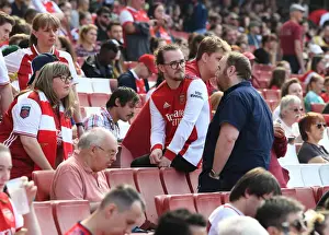 Arsenal Women V Chelsea Women 2021-22 Prints: Arsenal vs Chelsea: Women's Super League Showdown at Emirates Stadium (2021-22)