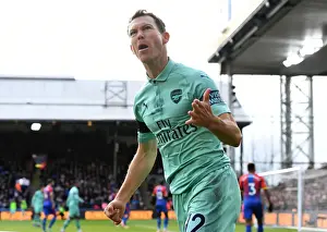 Arsenal vs Crystal Palace: Lichtsteiner vs Wan-Bissaka - A Defensive Showdown at Selhurst Park