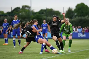 Everton Women V Arsenal Women 2022-23 Prints: Arsenal vs. Everton: Intense Battle for Women's Super League Supremacy