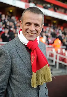 Arsenal vs. Everton: Premier League Clash at Emirates Stadium (December 2011)