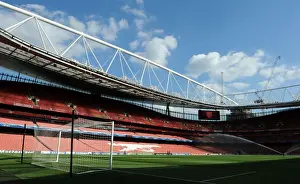 Arsenal V Fenerbahce 2013-14 Prints: Arsenal vs Fenerbahce: UEFA Champions League Play-offs at Emirates Stadium (2013)