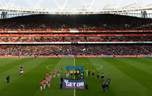 Arsenal V Fulham 2013-14 Prints: Arsenal vs Fulham: Premier League Showdown at Emirates Stadium (January 2014)