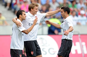 Hannover 96 V Arsenal 2009-10 Prints: Arsenal vs. Hannover 96: 2009-10 Season Match