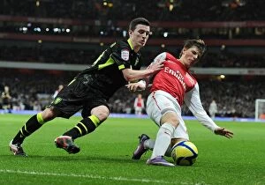 Arsenal v Leeds United FA Cup 2011-12 Collection: Arsenal vs Leeds United: FA Cup Clash - Arshavin vs Vayrynen