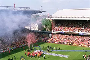 Arsenal V Leicester City Prints: Arsenal vs Leicester City: FA Premiership Showdown, May 15, 2004, Highbury, London