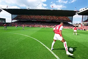 Arsenal vs Leicester City: FA Premiership Showdown at Highbury, London (15/5/04)