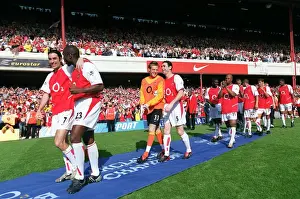 Arsenal V Leicester City Prints: Arsenal vs Leicester City: FA Premiership Showdown at Highbury, May 15, 2004