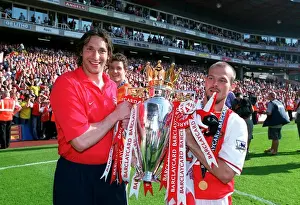 Arsenal V Leicester City Prints: Arsenal vs Leicester City: FA Premiership Showdown at Highbury, London (May 15, 2004)