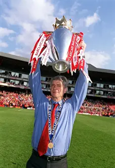 Arsenal vs Leicester City: FA Premiership Showdown at Highbury, May 15, 2004
