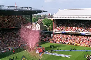 Arsenal V Leicester City Prints: Arsenal vs Leicester City: FA Premiership Showdown - May 15, 2004, Highbury, London
