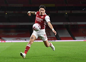 Images Dated 25th October 2020: Arsenal vs Leicester City: Hector Bellerin at Empty Emirates Stadium, Premier League 2020-21