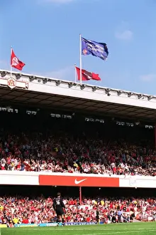 Arsenal vs Leicester City Showdown: FA Premiership Battle at Highbury Stadium, May 15, 2004